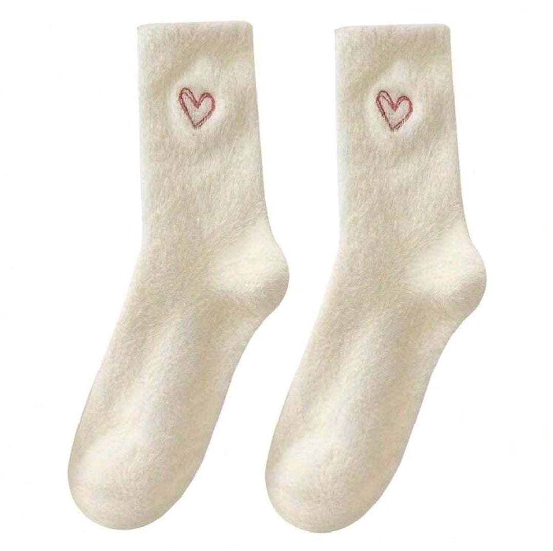 5 Pairs Of Fussy Embroidery Heart Adorable Socks