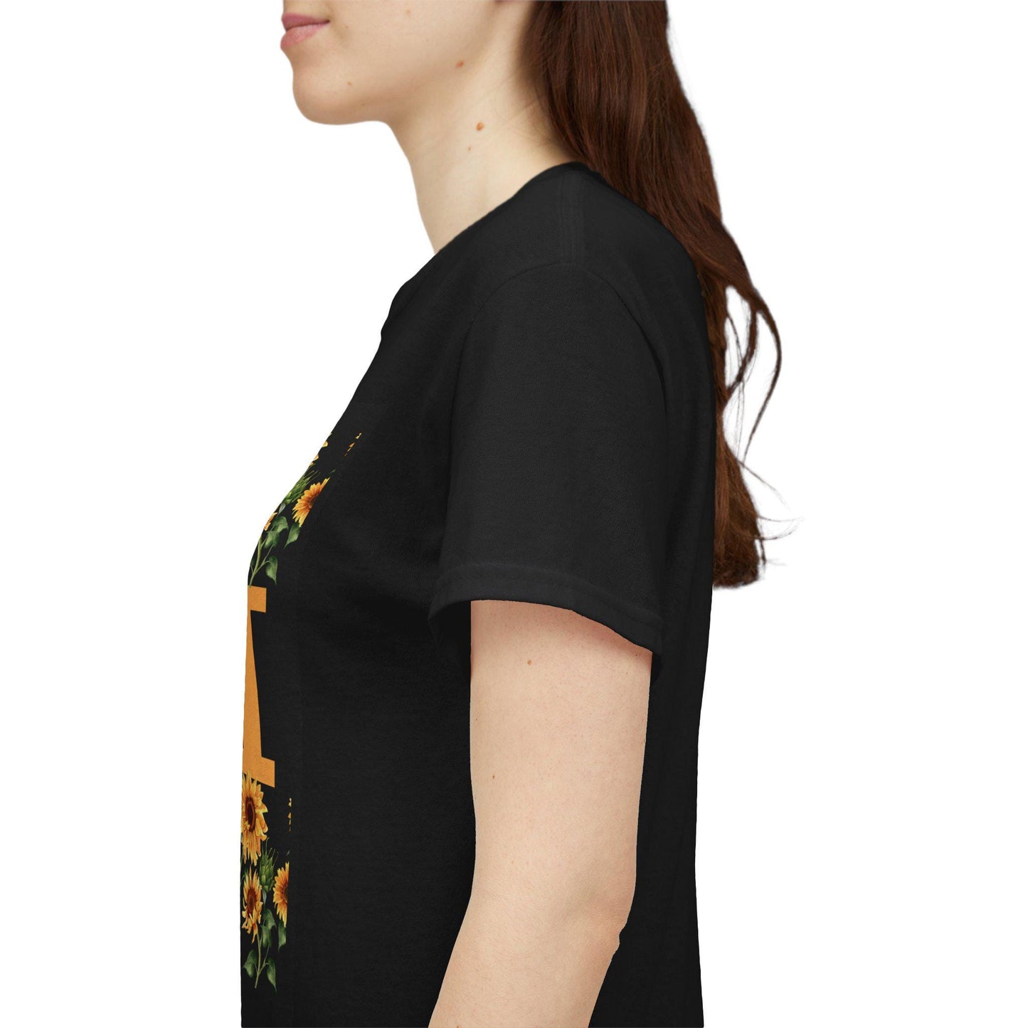 Mom Sunflower Tee - Perfect for Mother's Day, Casual Wear, Gift for Mom, Floral T-Shirt, Unisex Cotton Shirt, Birthday Gift