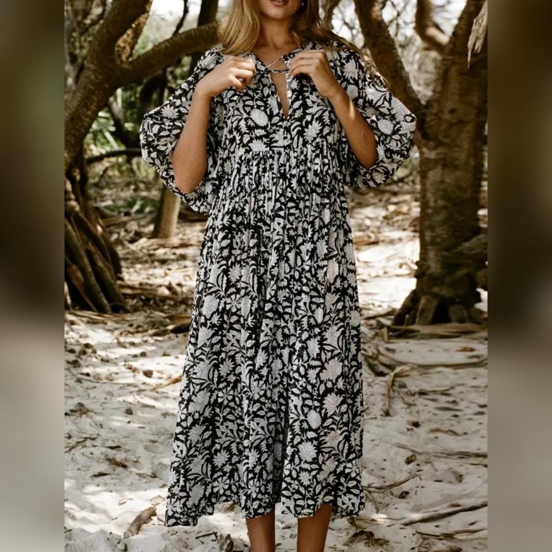 Black And White Loose Vacation Beach Dress