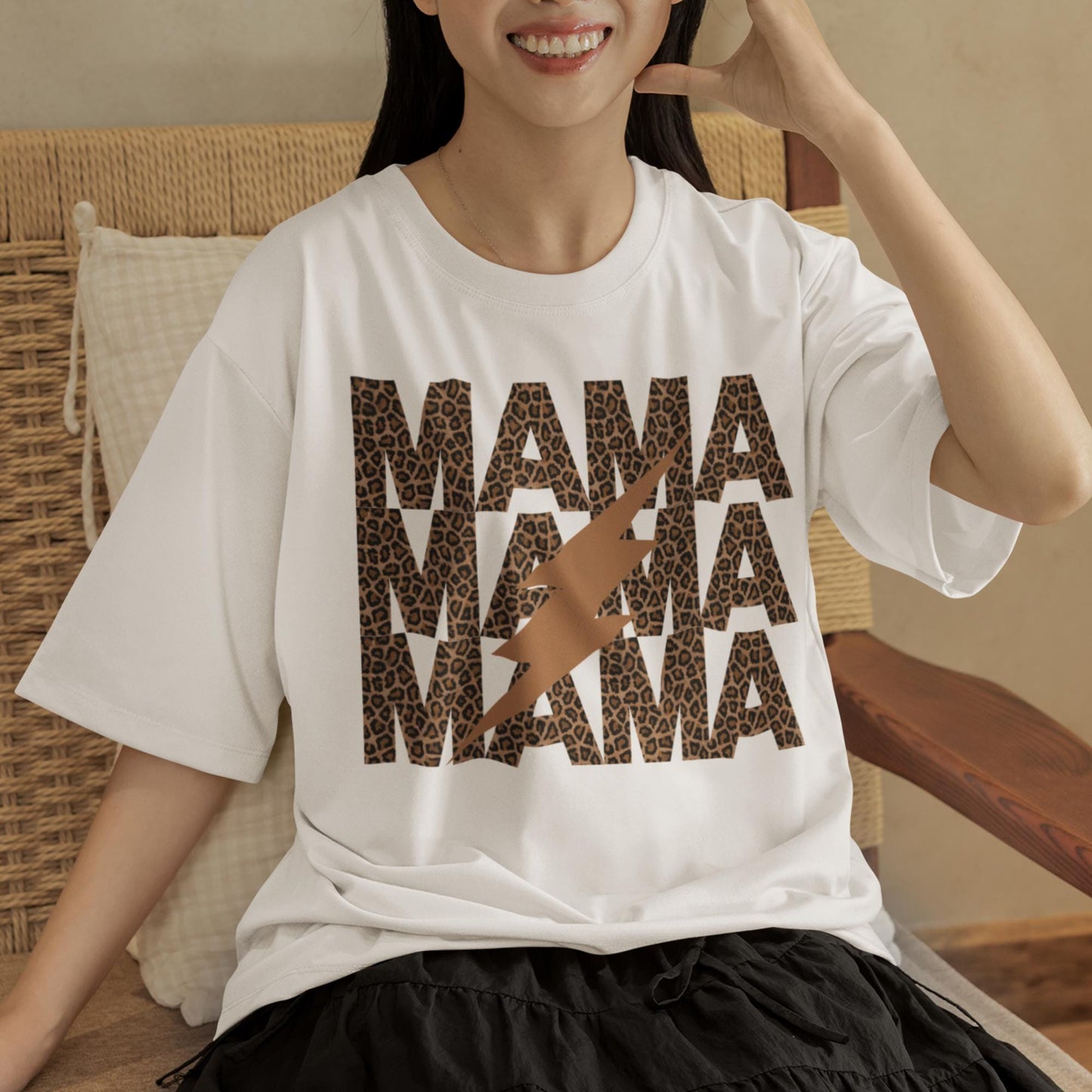 Leopard Print 'Mama' T-Shirt - Stylish & Comfortable Short Sleeve Tee for Moms