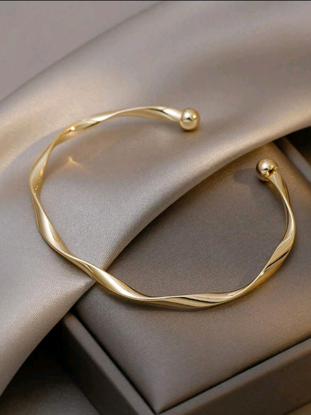 Twine Gold Adjustable Everyday Bracelet