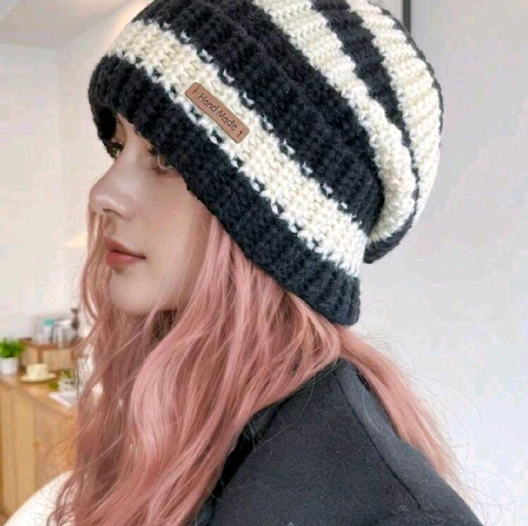 Winter Striped Black And White Knitted Thick Beanie Unisex Warm Soft Cold Weather Beanie Perfect for Christmas Holiday Gift