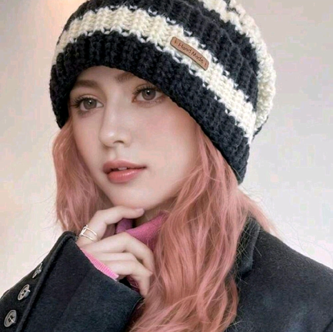 Winter Striped Black And White Knitted Thick Beanie Unisex Warm Soft Cold Weather Beanie Perfect for Christmas Holiday Gift