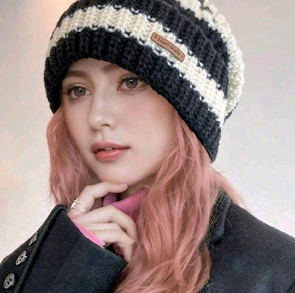 Winter Striped Black And White Knitted Thick Beanie Unisex Warm Soft Cold Weather Beanie Perfect for Christmas Holiday Gift